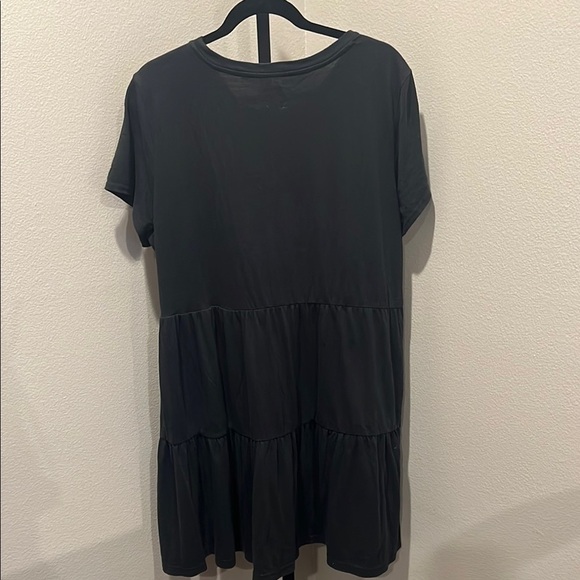 GAP Black Tiered Mini Dress - Picture 3 of 3